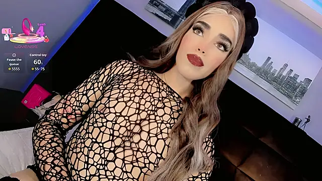 Baby-Isa online show from December 17, 2025, 5:56 am