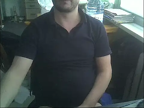 Snapshot of Andersen_69 chatting on April 2, 2026, 4:35 pm Andersen 69 online show from April 2, 2026, 4:35 pm