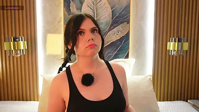 Snapshot of issa_baby2 chatting on November 11, 2025, 3:34 am issa baby2 online show from November 11, 2025, 3:34 am