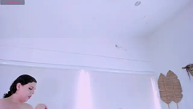 Snapshot of catleya_noire chatting on December 5, 2025, 8:06 pm catleya noire online show from December 5, 2025, 8:06 pm