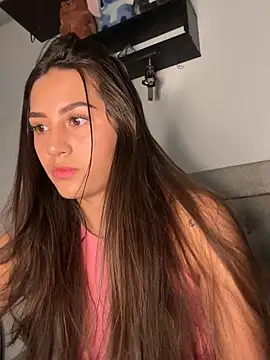 Snapshot of channel-rose1 chatting on October 10, 2025, 1:39 am channel-rose1 online show from October 10, 2025, 1:39 am