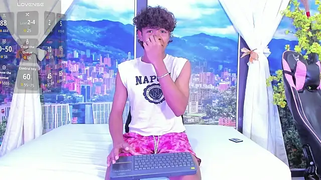 Snapshot of MilthonDelis chatting on November 12, 2025, 3:21 am MilthonDelis online show from November 12, 2025, 3:21 am