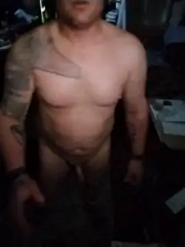 Snapshot of JoeyUhOh chatting on December 13, 2025, 8:04 pm JoeyUhOh online show from December 13, 2025, 8:04 pm