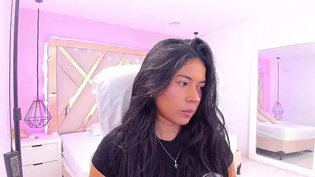 samantaa shy online show from February 26, 2026, 2:33 am