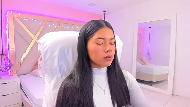 samantaa shy online show from March 4, 2026, 10:28 pm