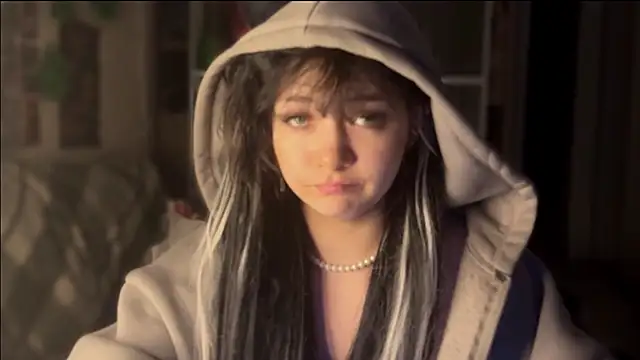 Snapshot of nikoli_naw chatting on February 17, 2026, 8:28 pm nikoli naw online show from February 17, 2026, 8:28 pm