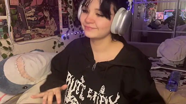 Snapshot of nikoli_naw chatting on October 16, 2025, 10:29 pm nikoli naw online show from October 16, 2025, 10:29 pm