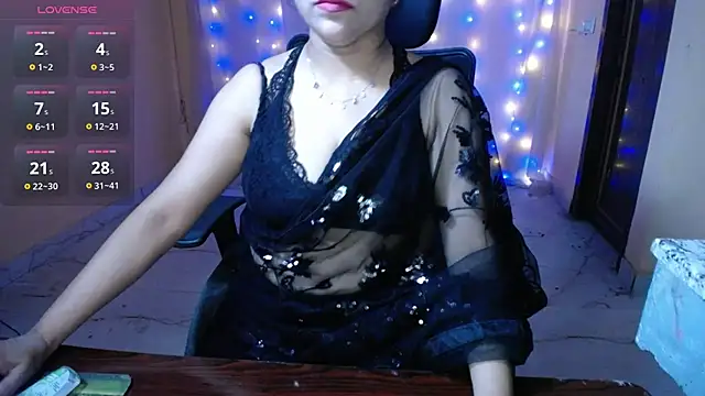 Snapshot of Divvya_ chatting on June 16, 2026, 6:41 pm Divvya online show from June 16, 2026, 6:41 pm