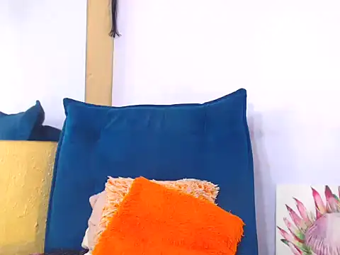 Snapshot of SexyScarlet101 chatting on October 7, 2025, 8:21 pm SexyScarlet101 online show from October 7, 2025, 8:21 pm