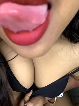 Snapshot of Nightgirl007 chatting on October 22, 2025, 9:57 pm Nightgirl007 online show from October 22, 2025, 9:57 pm