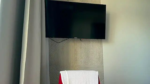 Snapshot of LuxXAngel chatting on July 1, 2026, 12:22 am LuxXAngel online show from July 1, 2026, 12:22 am
