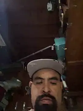 Jonathanfrom420 online show from June 16, 2026, 2:33 am