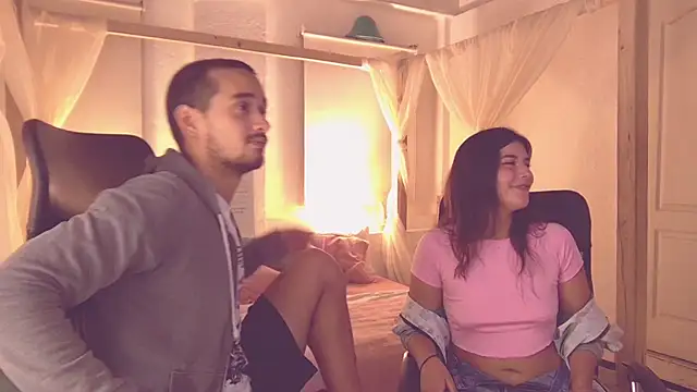 Snapshot of Laila_asher chatting on November 11, 2025, 12:49 am Laila asher online show from November 11, 2025, 12:49 am