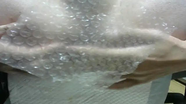 Snapshot of AnalOnaniePlay chatting on October 27, 2025, 4:52 pm AnalOnaniePlay online show from October 27, 2025, 4:52 pm