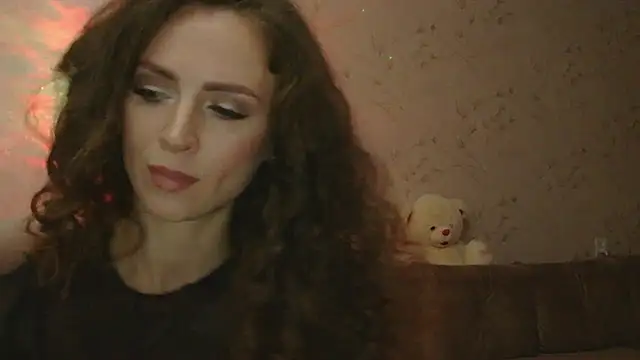 Amber Carrol online show from November 11, 2025, 5:30 pm