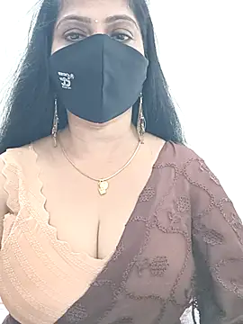 Snapshot of shivani27 chatting on April 19, 2026, 6:21 pm shivani27 online show from April 19, 2026, 6:21 pm
