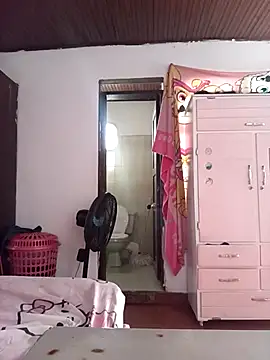 translatina777 online show from December 5, 2025, 6:28 pm