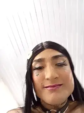 Snapshot of translatina777 chatting on October 18, 2025, 5:53 am translatina777 online show from October 18, 2025, 5:53 am