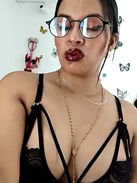 Snapshot of AntonelaMorriz chatting on April 18, 2026, 9:55 am AntonelaMorriz online show from April 18, 2026, 9:55 am