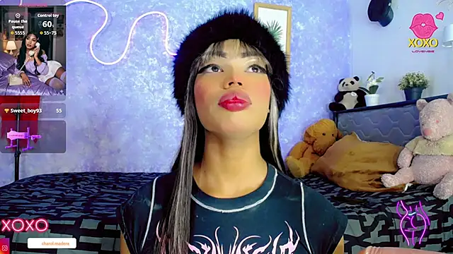 Snapshot of Aishasexy18 chatting on November 21, 2025, 4:44 am Aishasexy18 online show from November 21, 2025, 4:44 am