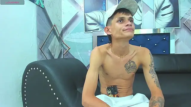 rhabena boysex online show from November 14, 2025, 10:24 pm