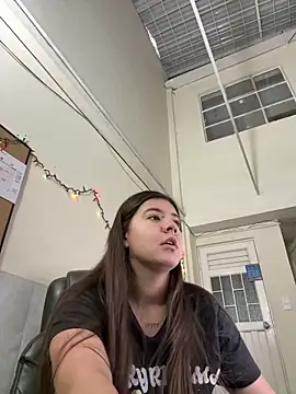 Stepha babe online show from December 18, 2025, 9:29 pm