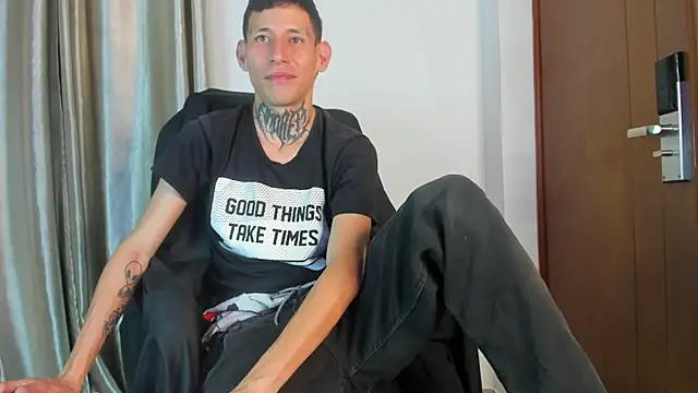 Davide 444 online show from September 17, 2025, 3:52 am