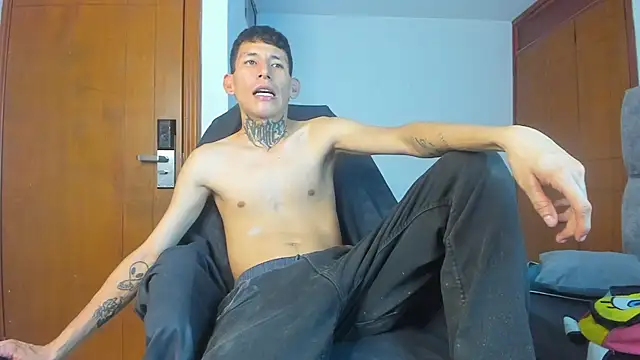 Davide 444 online show from September 26, 2025, 4:30 am