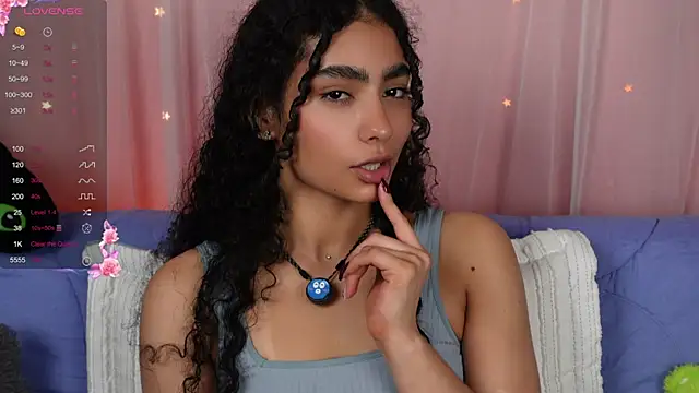 Victoria Curly online show from September 19, 2025, 8:46 pm