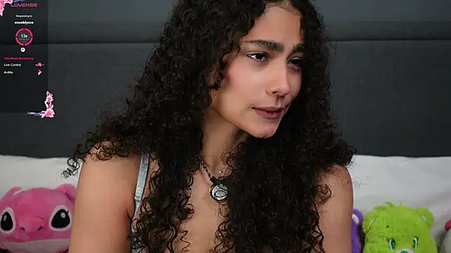 Victoria Curly online show from December 14, 2025, 3:02 am