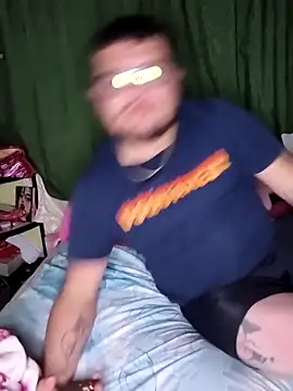 Snapshot of temDiBu chatting on February 15, 2026, 5:19 am temDiBu online show from February 15, 2026, 5:19 am