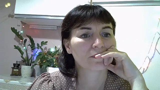 Snapshot of Krystal_82 chatting on September 11, 2025, 5:13 pm Krystal 82 online show from September 11, 2025, 5:13 pm