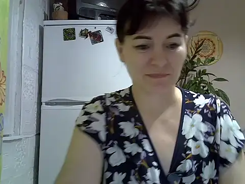 Snapshot of Krystal_82 chatting on November 13, 2025, 5:39 pm Krystal 82 online show from November 13, 2025, 5:39 pm