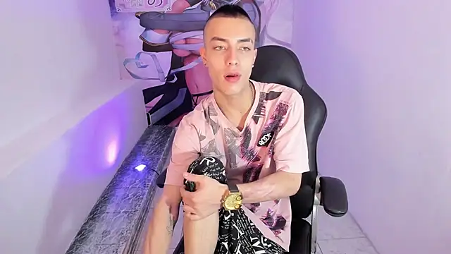 Snapshot of Dereck_Boy8 chatting on November 11, 2025, 8:14 pm Dereck Boy8 online show from November 11, 2025, 8:14 pm