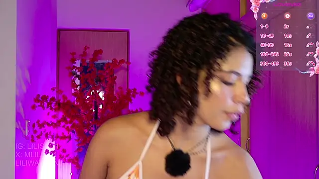 lilijwatson online show from April 28, 2026, 1:48 am