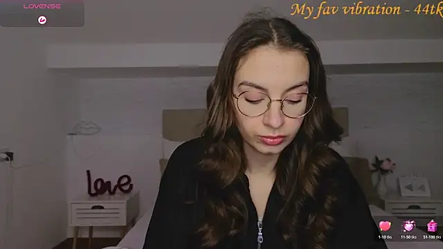 Real cutie1 online show from November 14, 2025, 9:29 pm