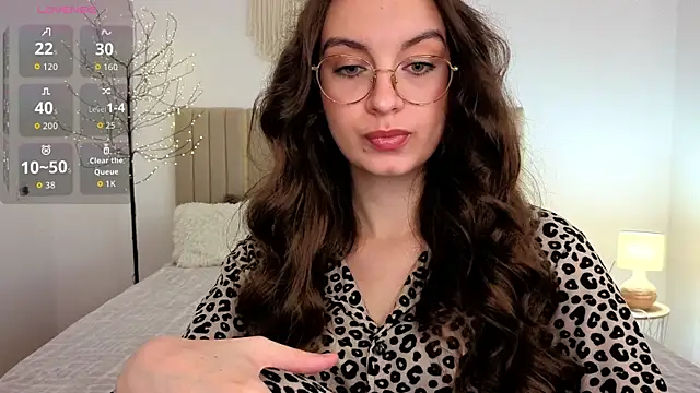 Snapshot of Real_cutie1 chatting on June 19, 2026, 1:06 pm Real cutie1 online show from June 19, 2026, 1:06 pm