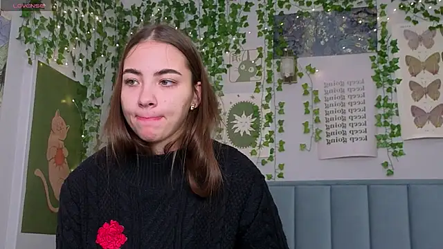 Ashley Pierce online show from December 4, 2025, 4:11 am