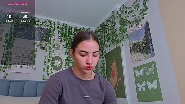 Ashley Pierce online show from November 6, 2025, 4:16 am