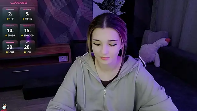 Snapshot of Sandy_Belle chatting on October 14, 2025, 4:07 pm Sandy Belle online show from October 14, 2025, 4:07 pm