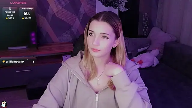 Snapshot of Sandy_Belle chatting on November 15, 2025, 8:35 pm Sandy Belle online show from November 15, 2025, 8:35 pm