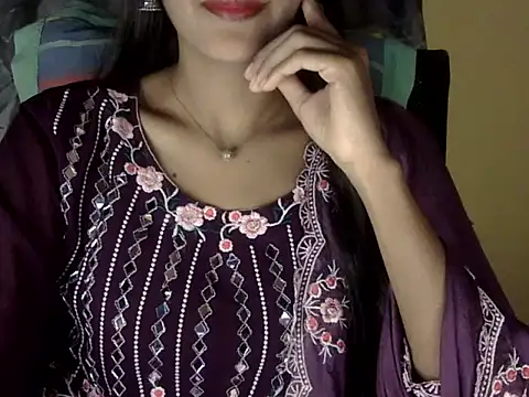 zara Khan0 online show from October 20, 2025, 1:33 pm