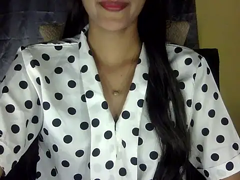 zara Khan0 online show from October 12, 2025, 2:18 pm