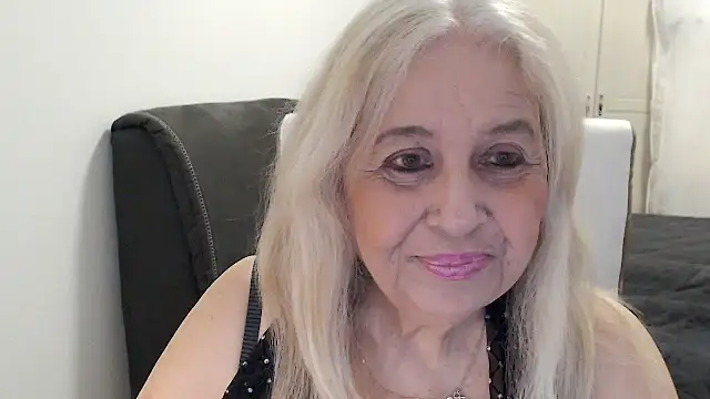 SusiLifeXXX online show from April 22, 2026, 7:42 pm