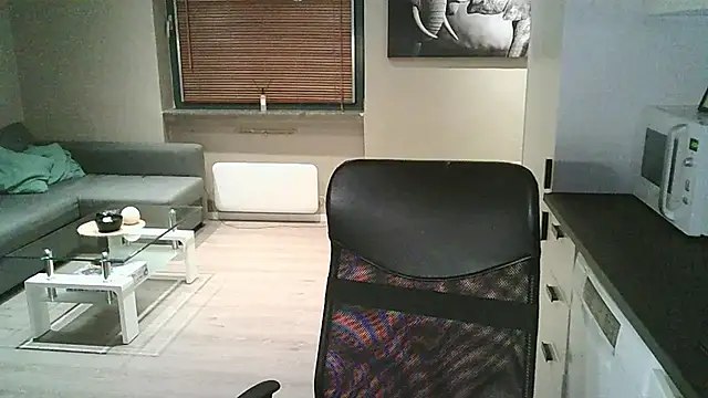 Dartanjanas13 online show from October 17, 2025, 6:43 pm