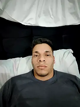 Snapshot of caballero-97 chatting on October 19, 2025, 5:21 am caballero-97 online show from October 19, 2025, 5:21 am