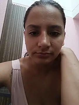 Snapshot of JackAndRosse_ chatting on July 3, 2026, 12:44 pm JackAndRosse online show from July 3, 2026, 12:44 pm