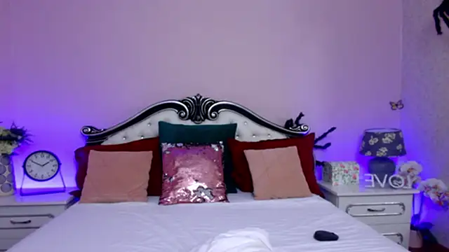 Snapshot of KirraJo chatting on October 13, 2025, 9:59 pm KirraJo online show from October 13, 2025, 9:59 pm