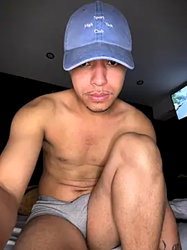 Snapshot of Mlkrrp chatting on October 4, 2025, 12:56 am Mlkrrp online show from October 4, 2025, 12:56 am