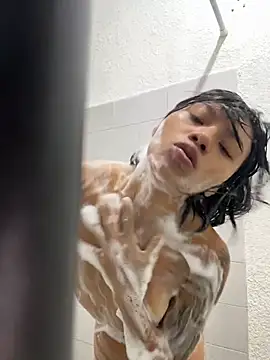 Nia Desire online show from April 23, 2026, 1:23 am